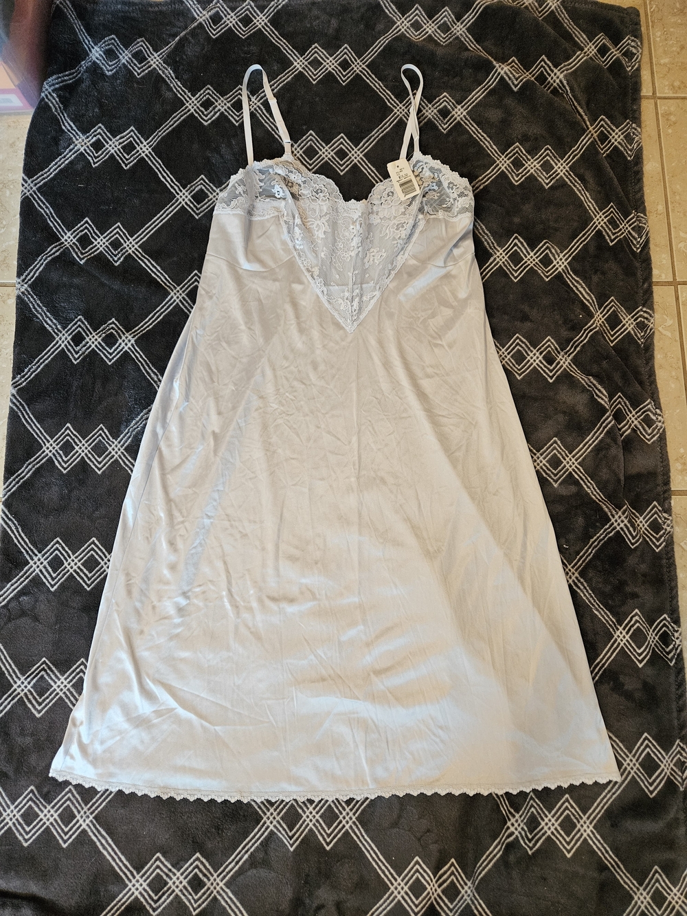 Vintage Vanity Fair Slip Silver With New Tag Sz 40